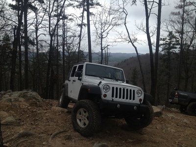 Jeep 3.jpg Jeep 3.jpg